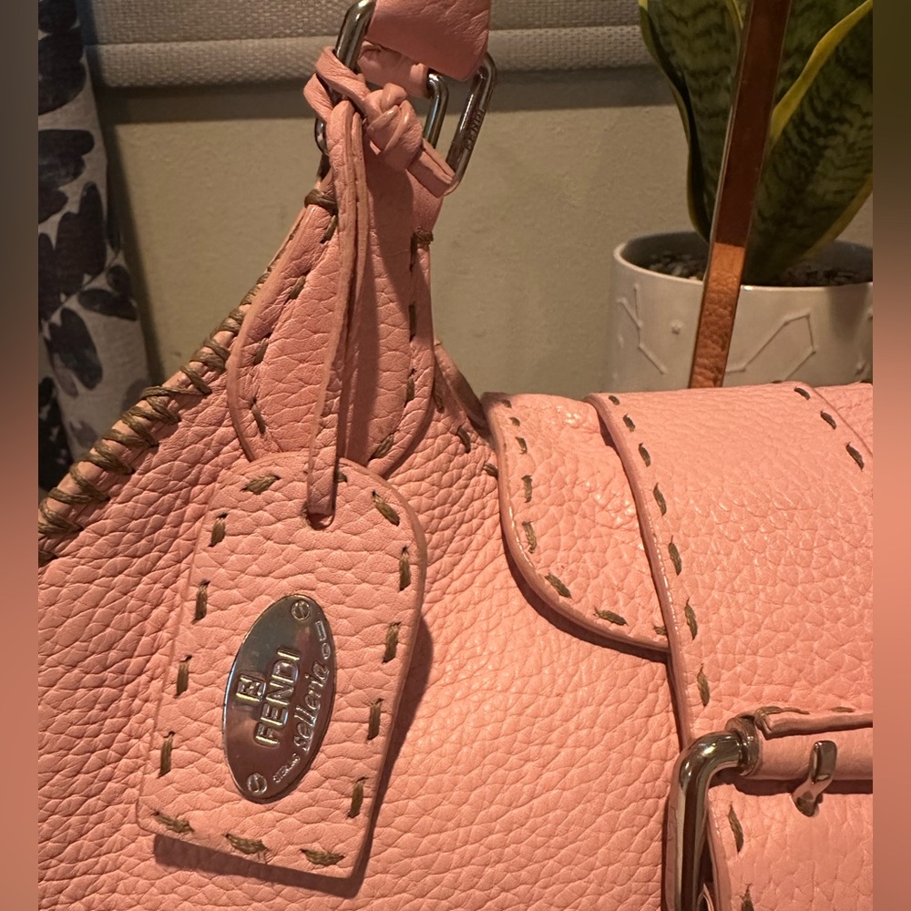 Fendi Salleria Blush Pink Leather Shoulder Bag with dustbag - Picture 4 of 17